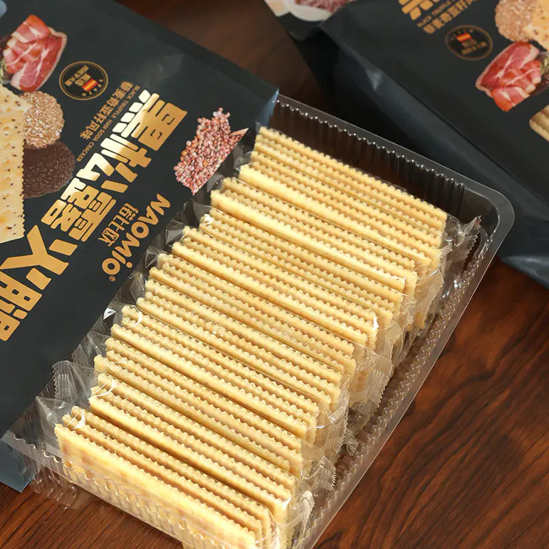 Biscuiti sifon cu sunca cu trufe negre